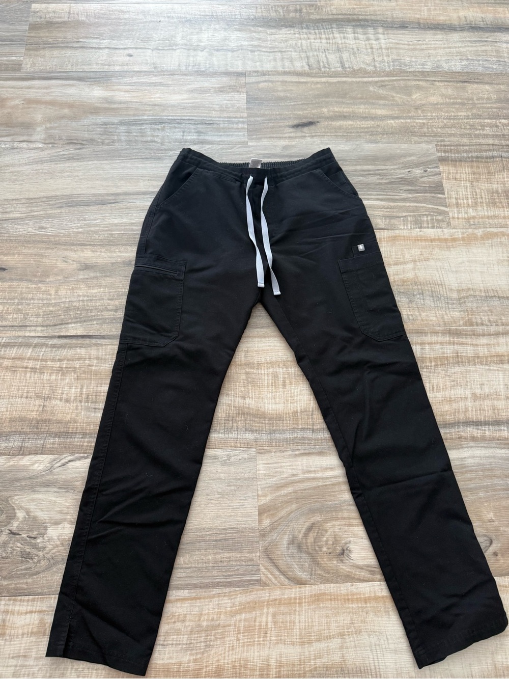 Women’s figs size small black